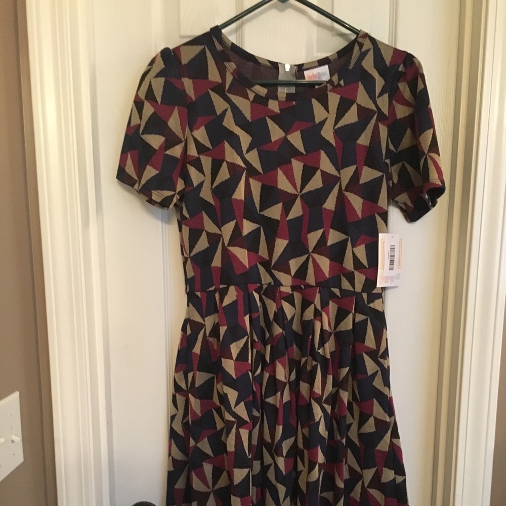 LuLaRoe Amelia